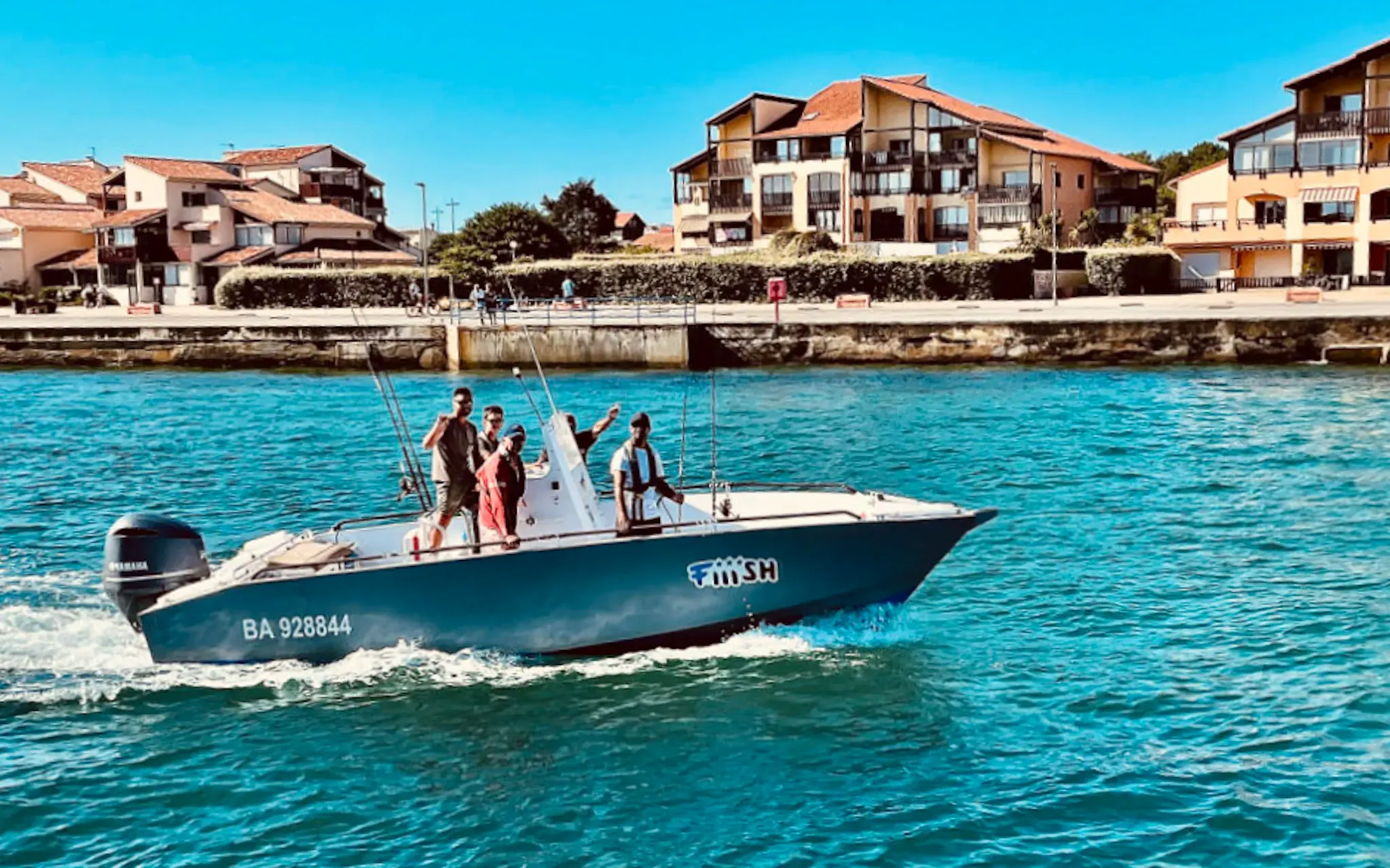 Photo 1 du bateau AWA à Capbreton